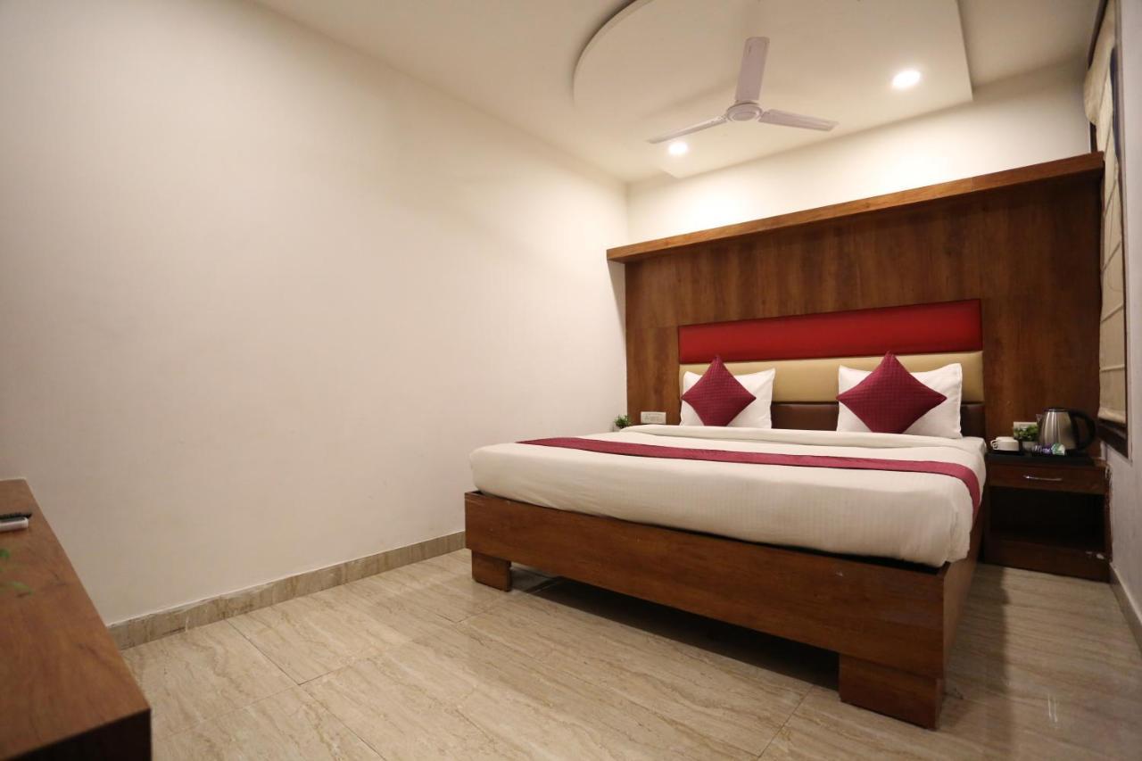 Hotel Sm Suits Near Delhi Airport-Unit By Grand Urban Luxury Nowe Delhi Zewnętrze zdjęcie