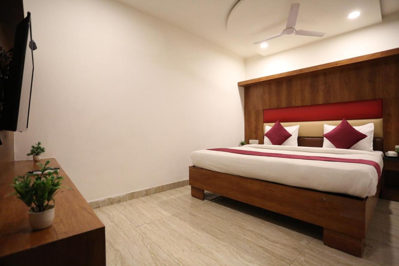 Hotel Sm Suits Near Delhi Airport-Unit By Grand Urban Luxury Nowe Delhi Zewnętrze zdjęcie