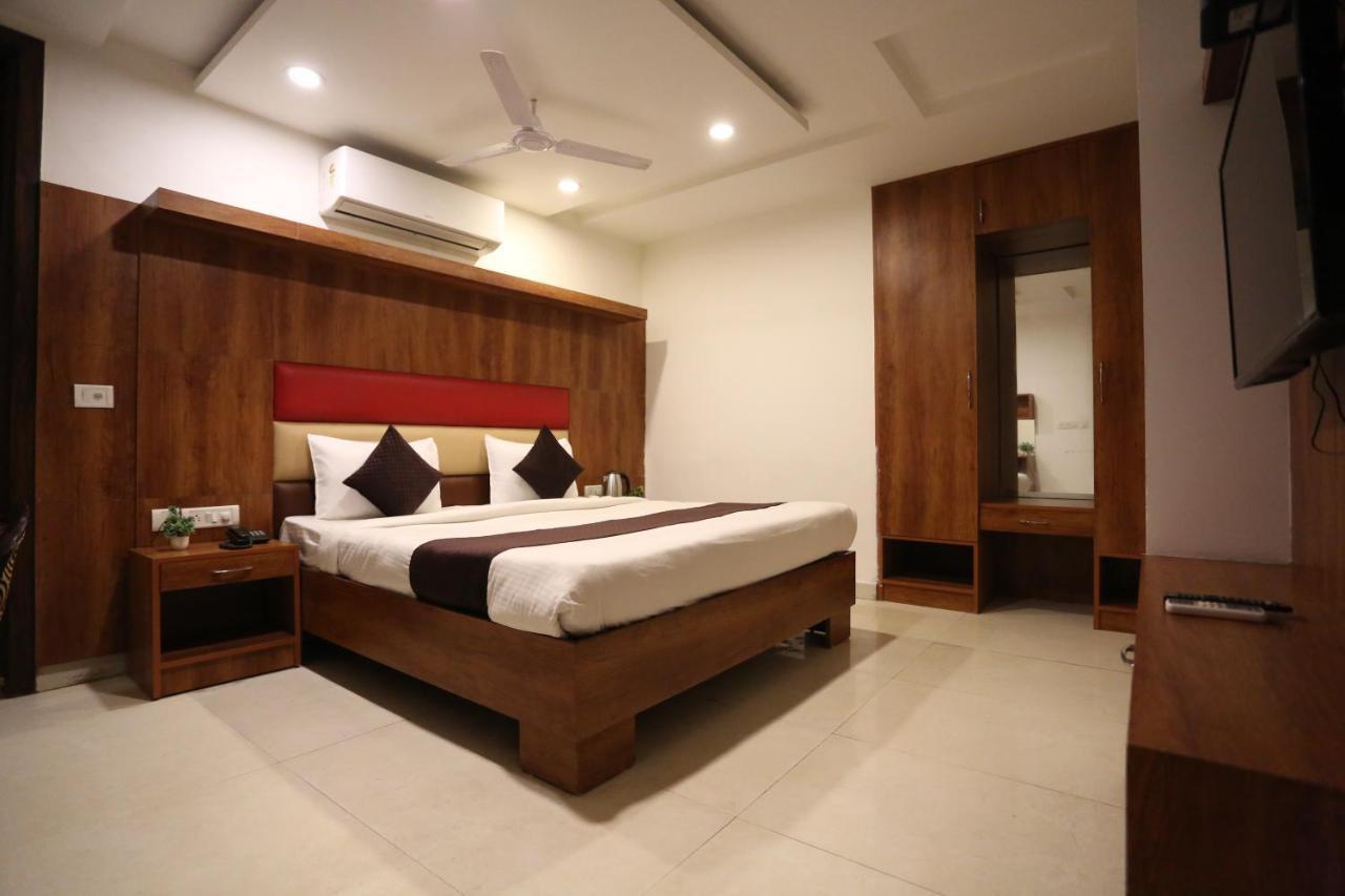 Hotel Sm Suits Near Delhi Airport-Unit By Grand Urban Luxury Nowe Delhi Zewnętrze zdjęcie