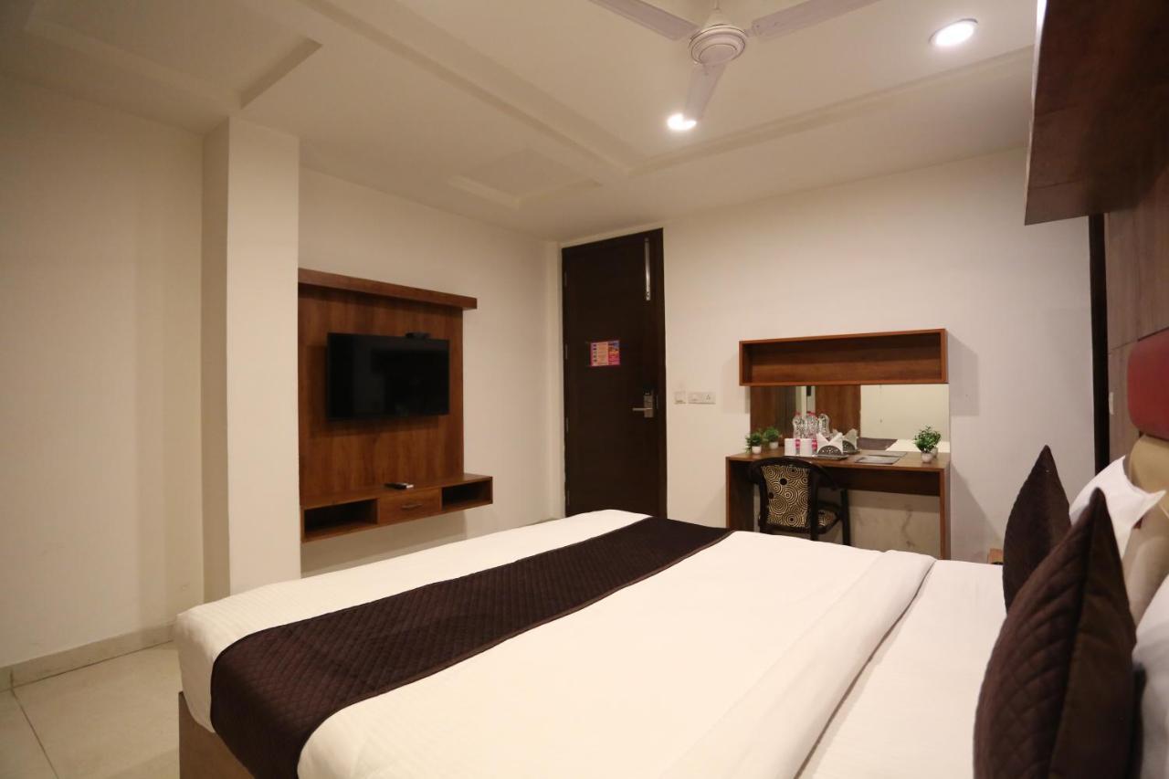 Hotel Sm Suits Near Delhi Airport-Unit By Grand Urban Luxury Nowe Delhi Zewnętrze zdjęcie