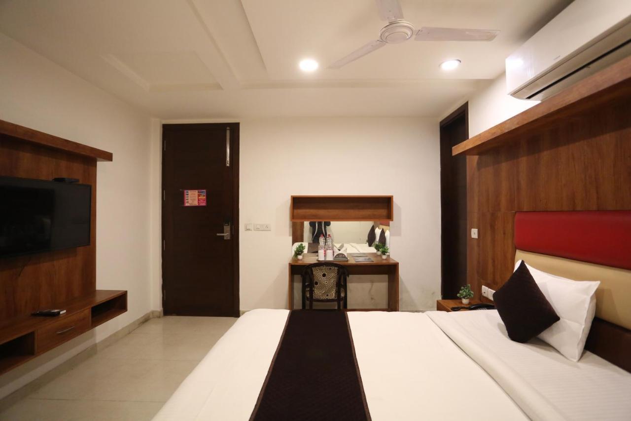 Hotel Sm Suits Near Delhi Airport-Unit By Grand Urban Luxury Nowe Delhi Zewnętrze zdjęcie