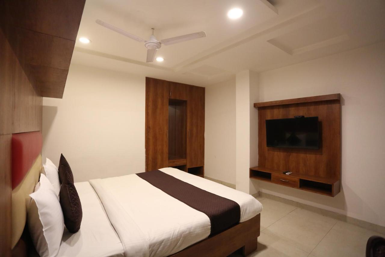 Hotel Sm Suits Near Delhi Airport-Unit By Grand Urban Luxury Nowe Delhi Zewnętrze zdjęcie